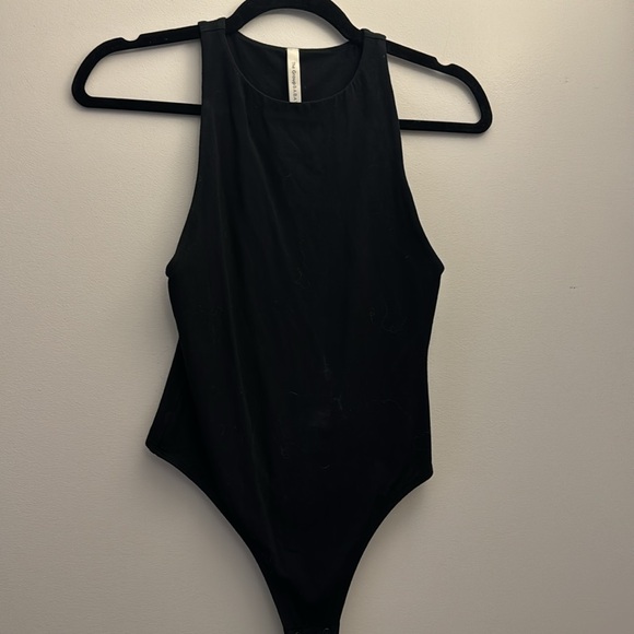aritiza // contour 90s bodysuit - Picture 11 of 12